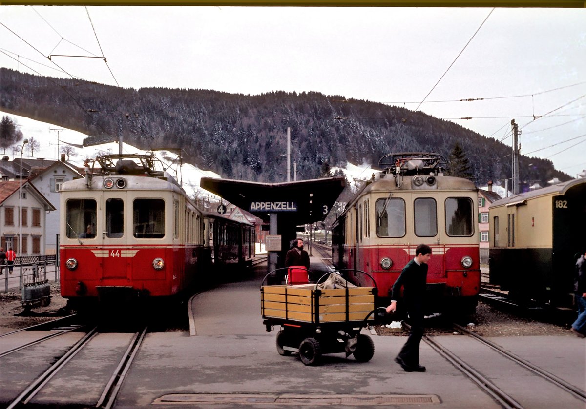 AB, Appenzell March 1978. Jahre später, 1994, war ich direkt am Transfer dieser Züge nach Barcelona-FGC beteiligt . Von einer Kodak-Folie digitalisiert.