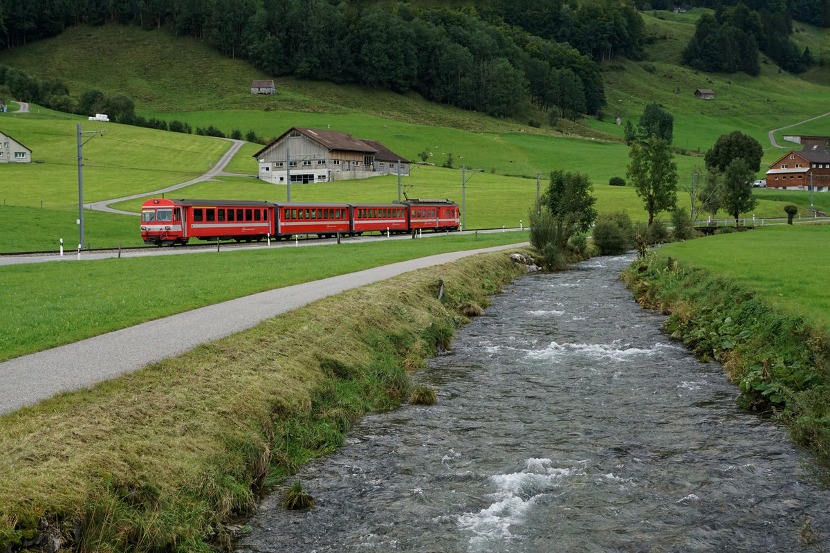 AB: Bahnidylle Streckenabschnitt Appenzell - Wasserauen der Appenzeller Bahnen vom 15. September 2017.
Foto: Walter Ruetsch