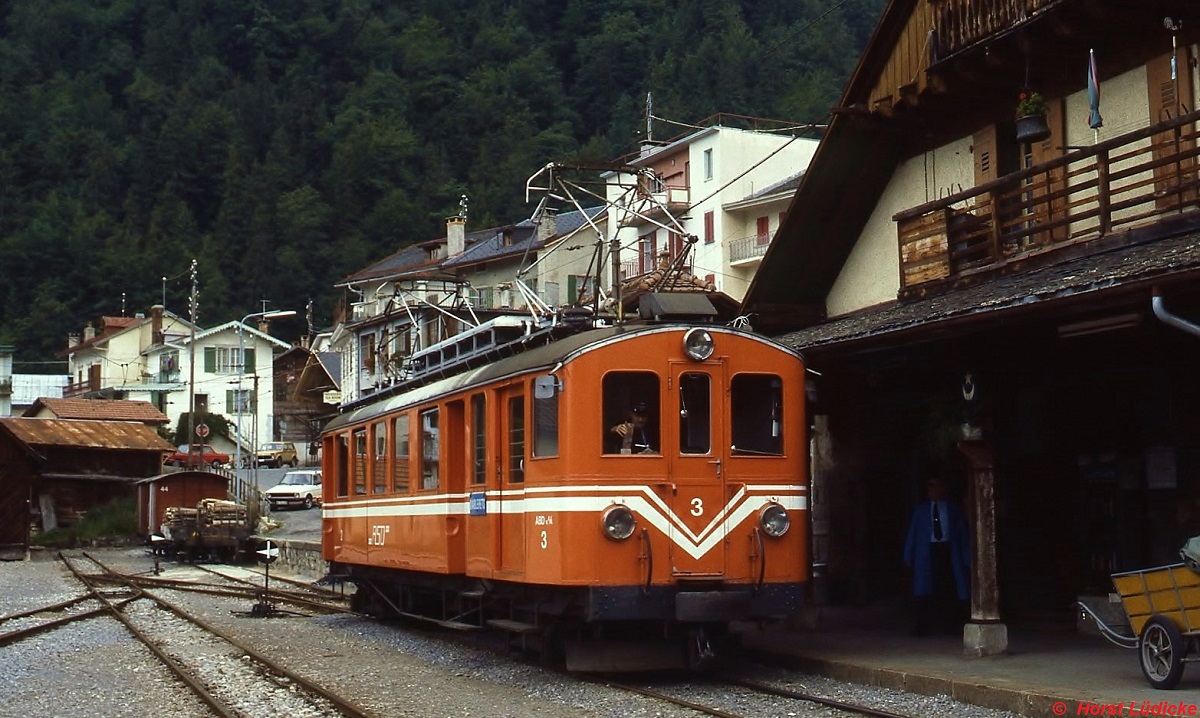 ABDe 4/4 3 der ASD in Le Sepey im Mai 1980