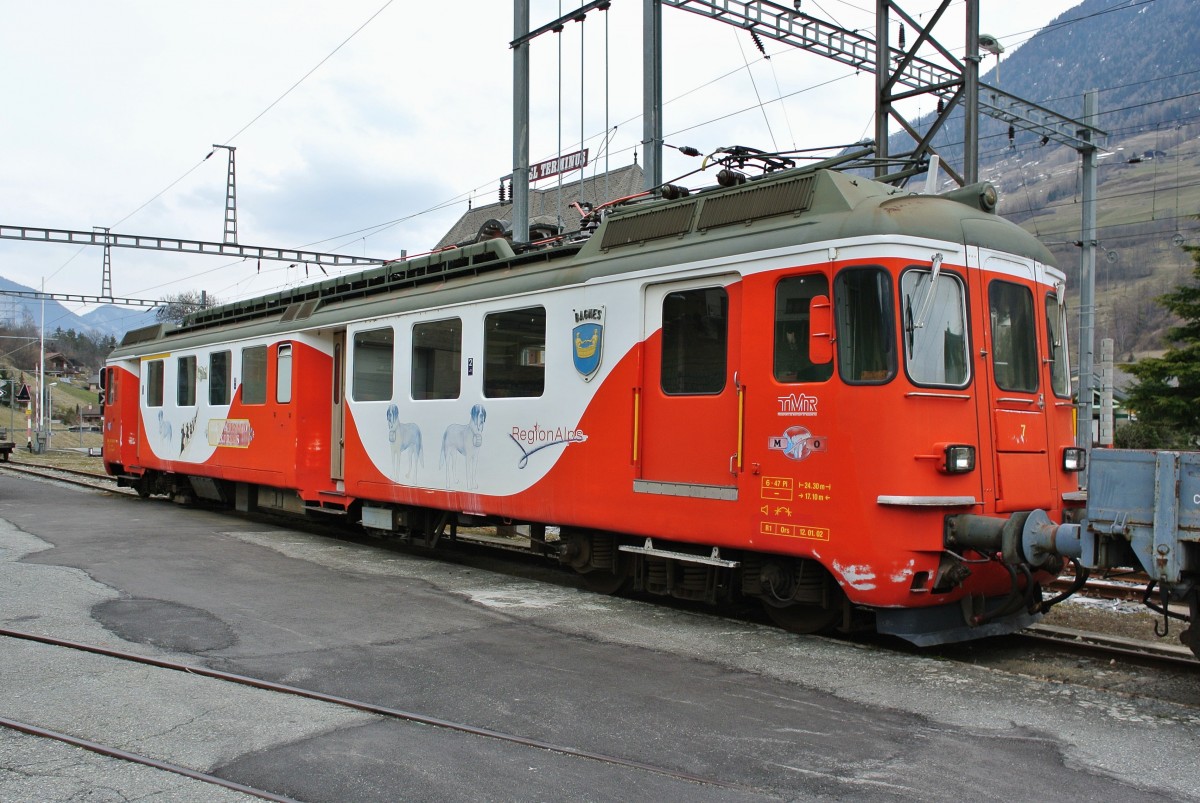 ABDe 537 507-6 abgestellt in Orsières, 15.03.2015.