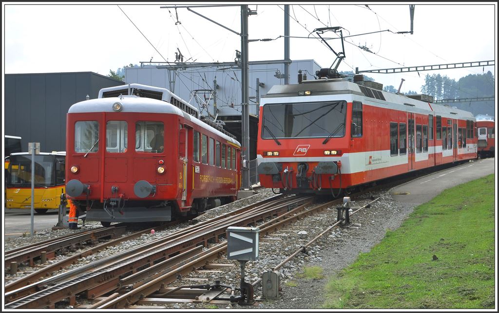 ABDeh 2/4 24 und BDeh 3/6 25 in Heiden. (18.08.2015)