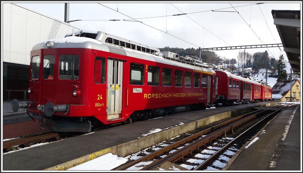 ABDeh 2/4 24, Bt 31 und ABDeh 2/4 23 in Heiden. (04.03.2015)