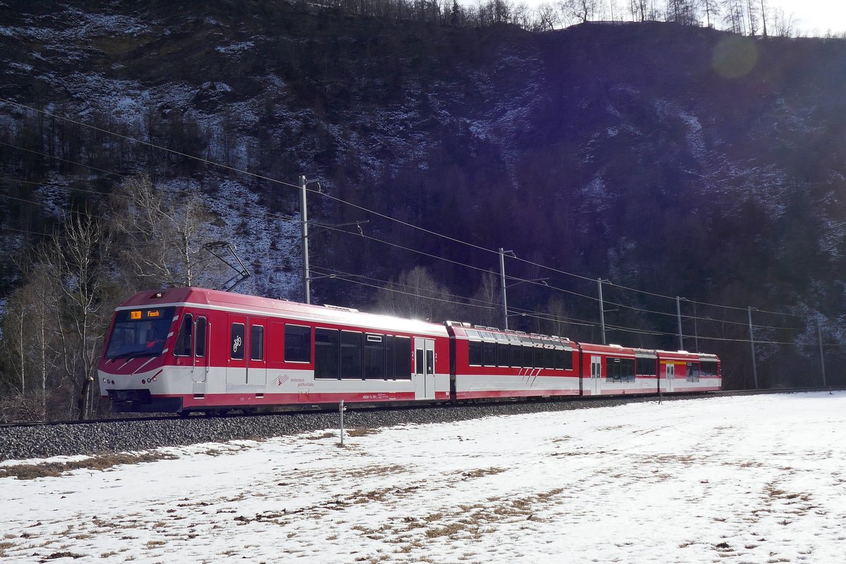 ABDeh 4/10 2011 als Regio nach Fiesch, zwischen Bitsch und Mrel am 29.1.17.