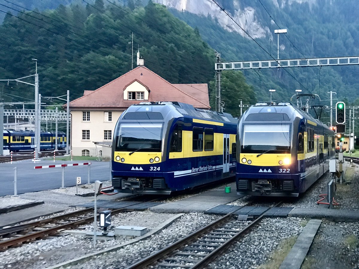 ABDeh 8/8 324 und 322 am 24.6.17 in Zweilütschinen abgestellt.