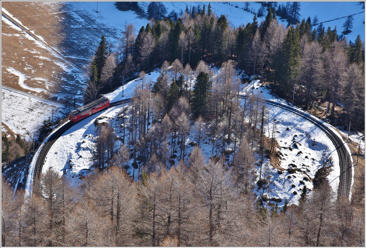 ABe 4/4 II 47 als Dienstextrazug in der Stablinikurve zwischen Alp Grüm und Cavaglia. (22.12.2016)