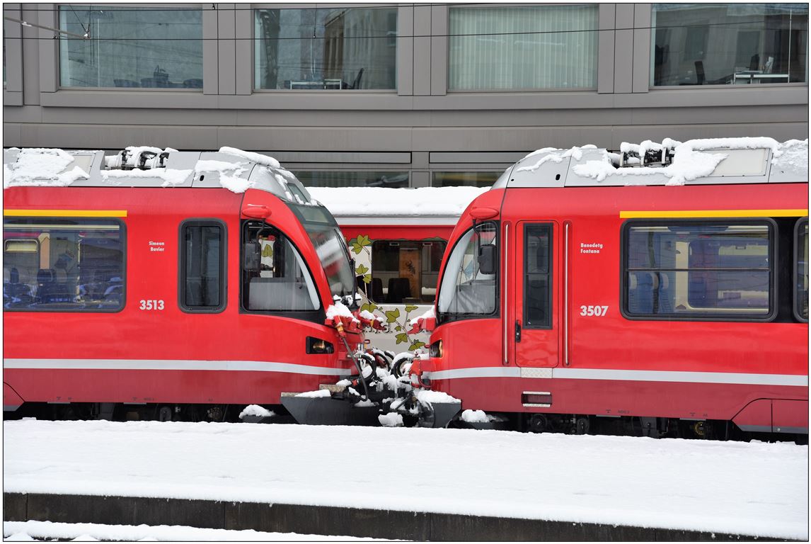 ABe 8/12 3507 und  3513 sind zur Zeit der Streckensperre der Arosabahn in Chur auf Warteposition. (28.10.2018)