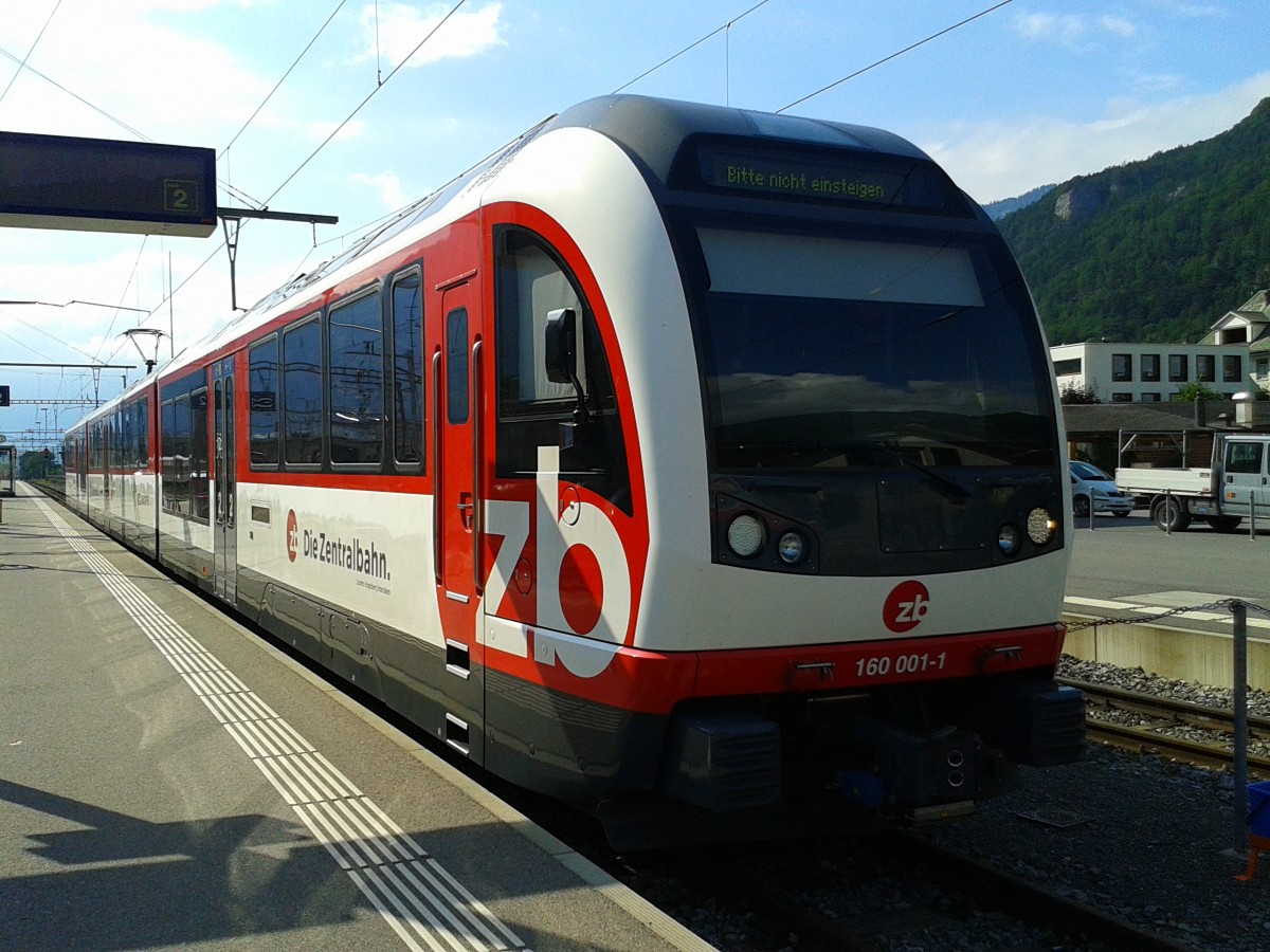 ABeh 160 001-1 am 23.7.2015 im Bahnhof Meiringen.