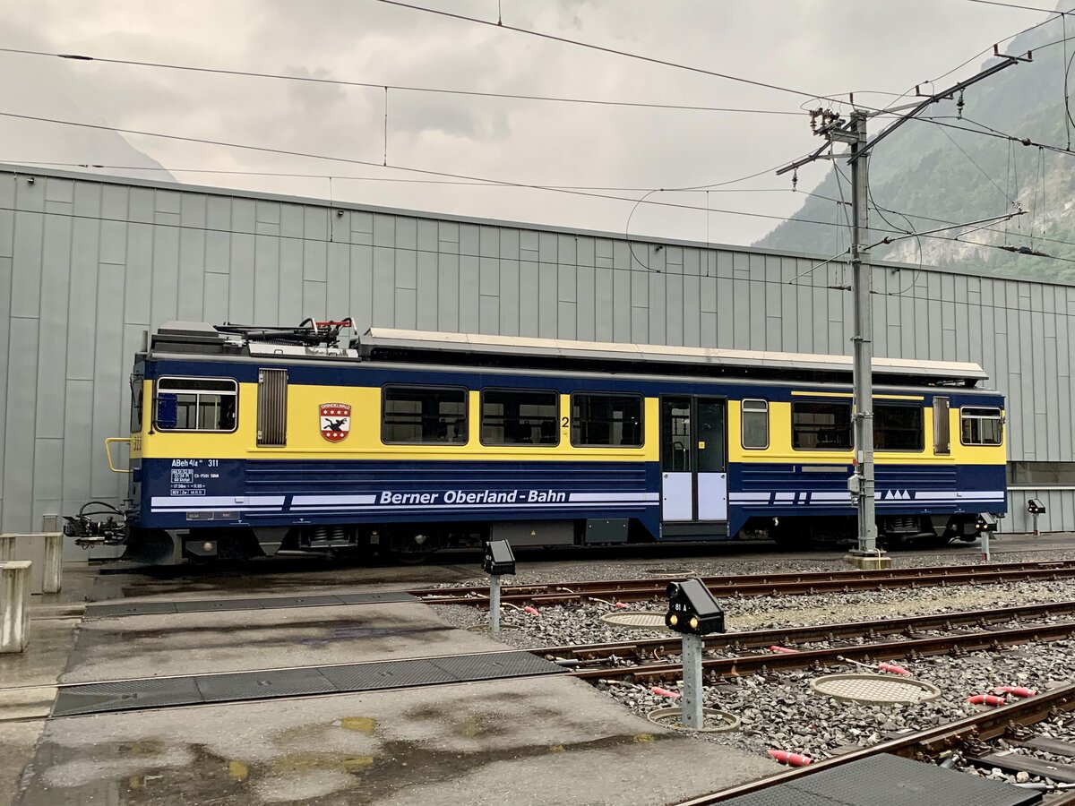 ABeh 4/4 II 311  Grindelwald  der BOB am 31.5.22 beim Depot Zweilütschinen abgestellt.