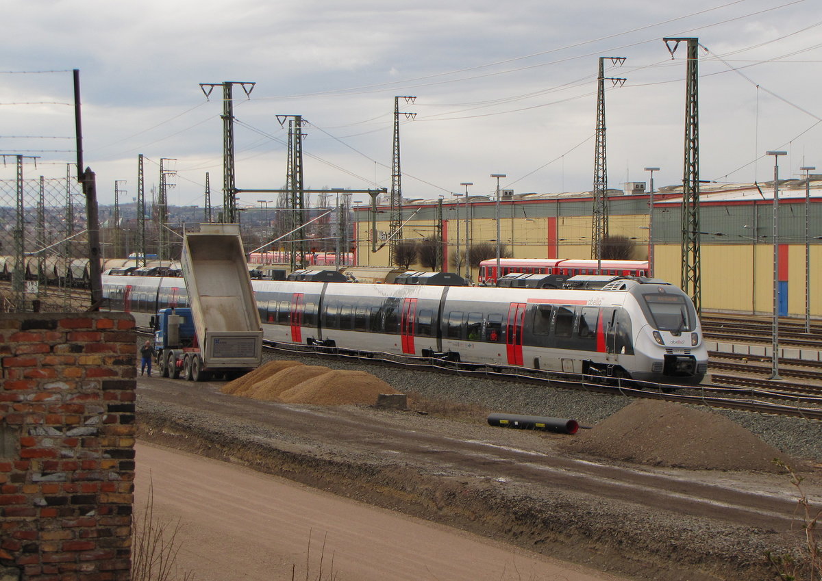 abellio 9442 301 als RB 74127 von Eisenach nach Halle (S) Hbf, am 30.03.2016 am DB Werk Erfurt.