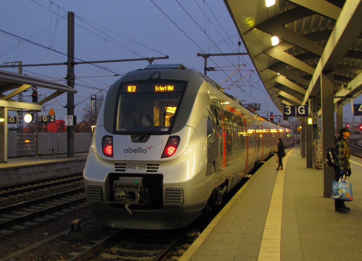 abellio 9442 309 als ABR 74061 nach Naumburg (S) Hbf, am 19.12.2015 in Erfurt Hbf.