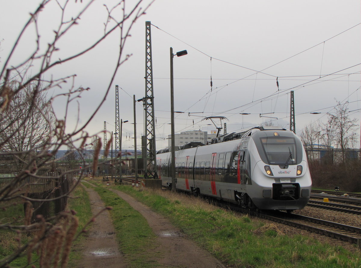 abellio 9442 611 als RB 73907 von Erfurt Hbf nach Sömmerda, am 30.03.2016 in Erfurt Ost.