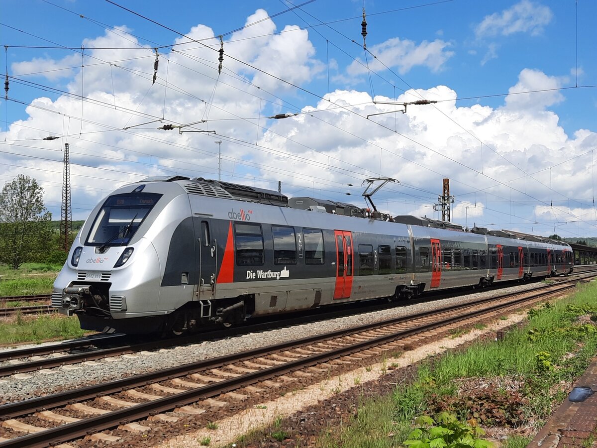 abellio 9442 814  Die Wartburg  als RB 74620 von Leipzig Hbf nach Eisenach, am 20.05.2021 in Naumburg (S) Hbf.