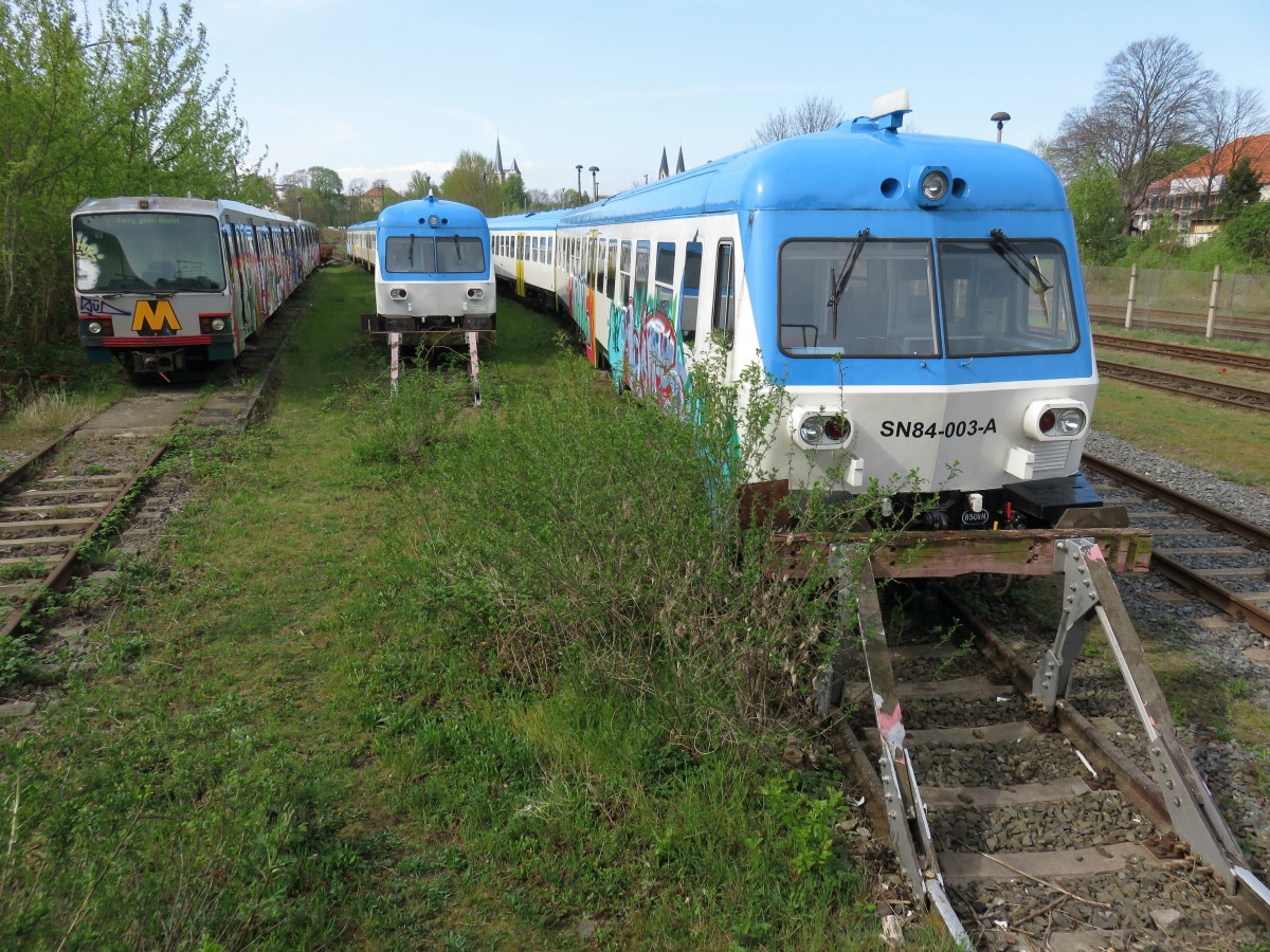 Abestellte Triebwagen der BR 614 in Halberstadt am 28.04.2015