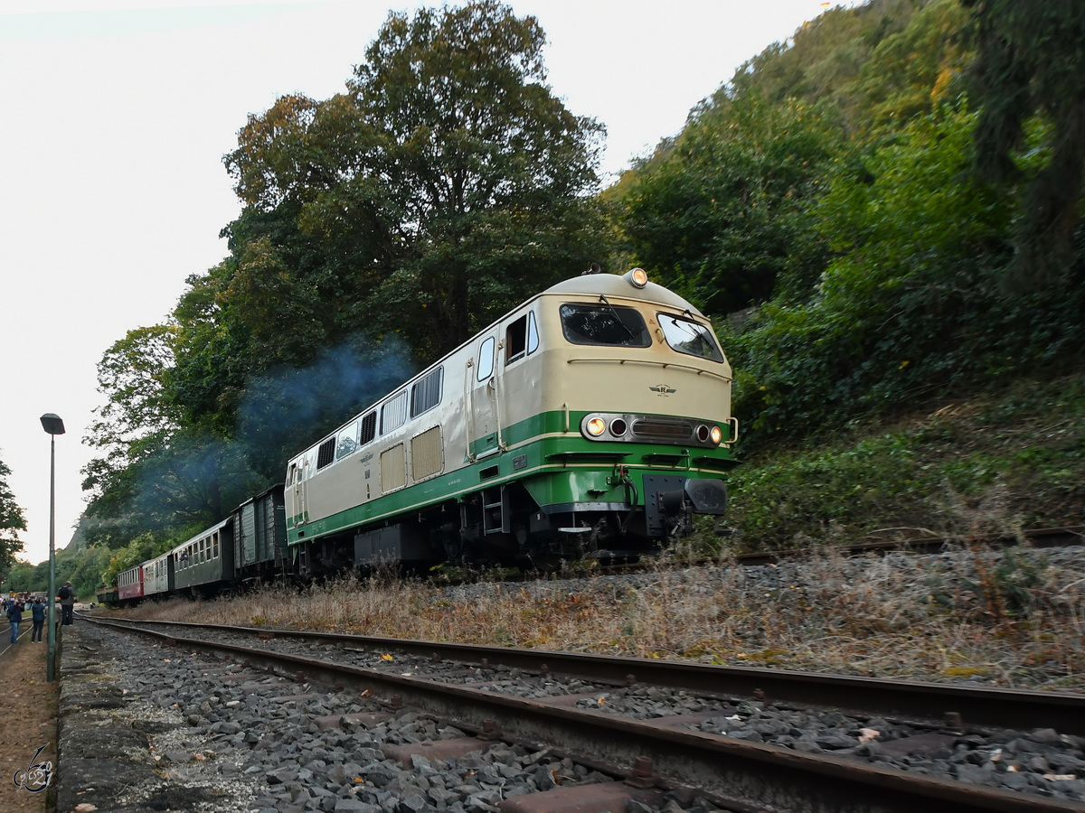 Abfahrt der D5 in Brohl-Lützing, so gesehen Anfang Oktober 2021 während der Veranstaltung  120 Jahre Brohltalbahn .