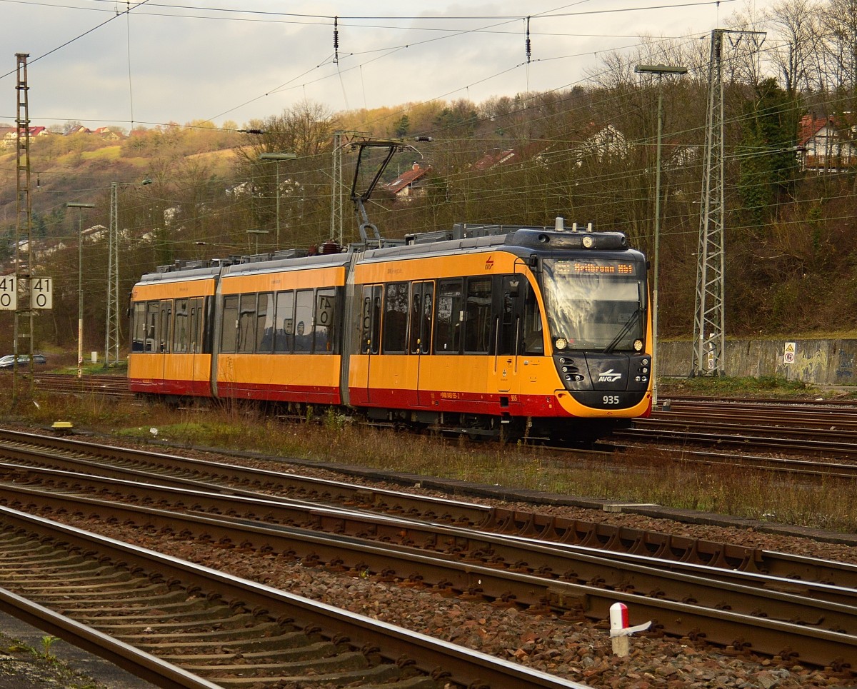 Abfahrt nach Heilbronn. Hier verlässt der 935 der AVG Neckarelz am Heiligenabend 2014.