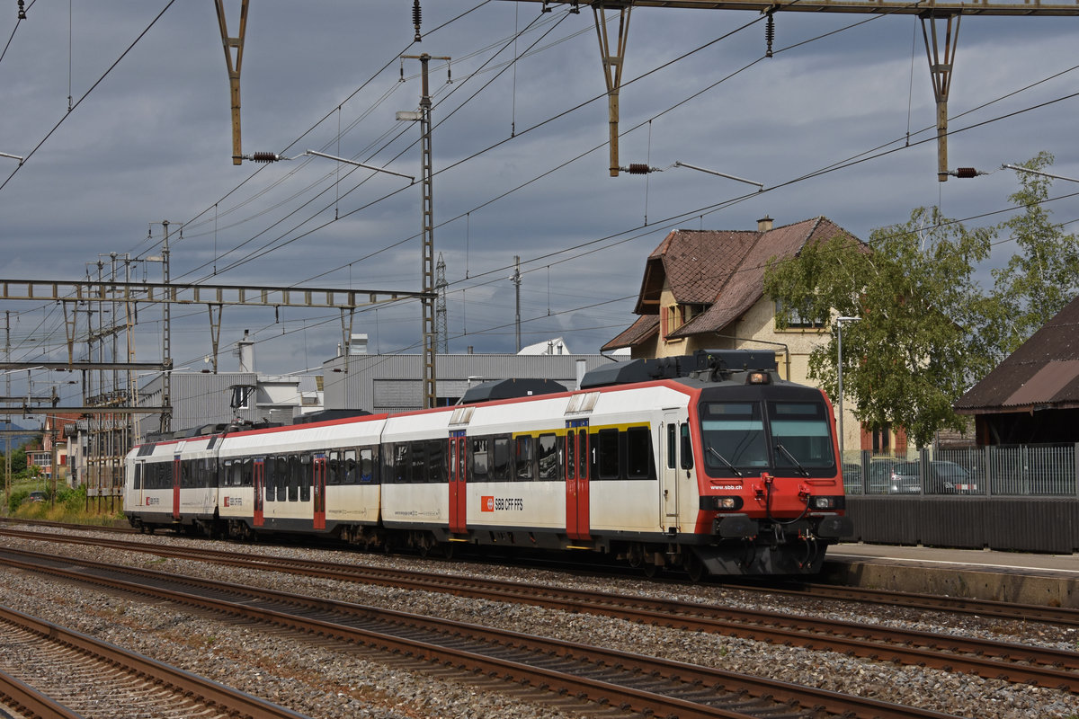 ABt NPZ Domino 50 85 39-43 853-3, auf der S29, fährt beim Bahnhof Rupperswil ein. Die Aufnahme stammt vom 31.07.2019.