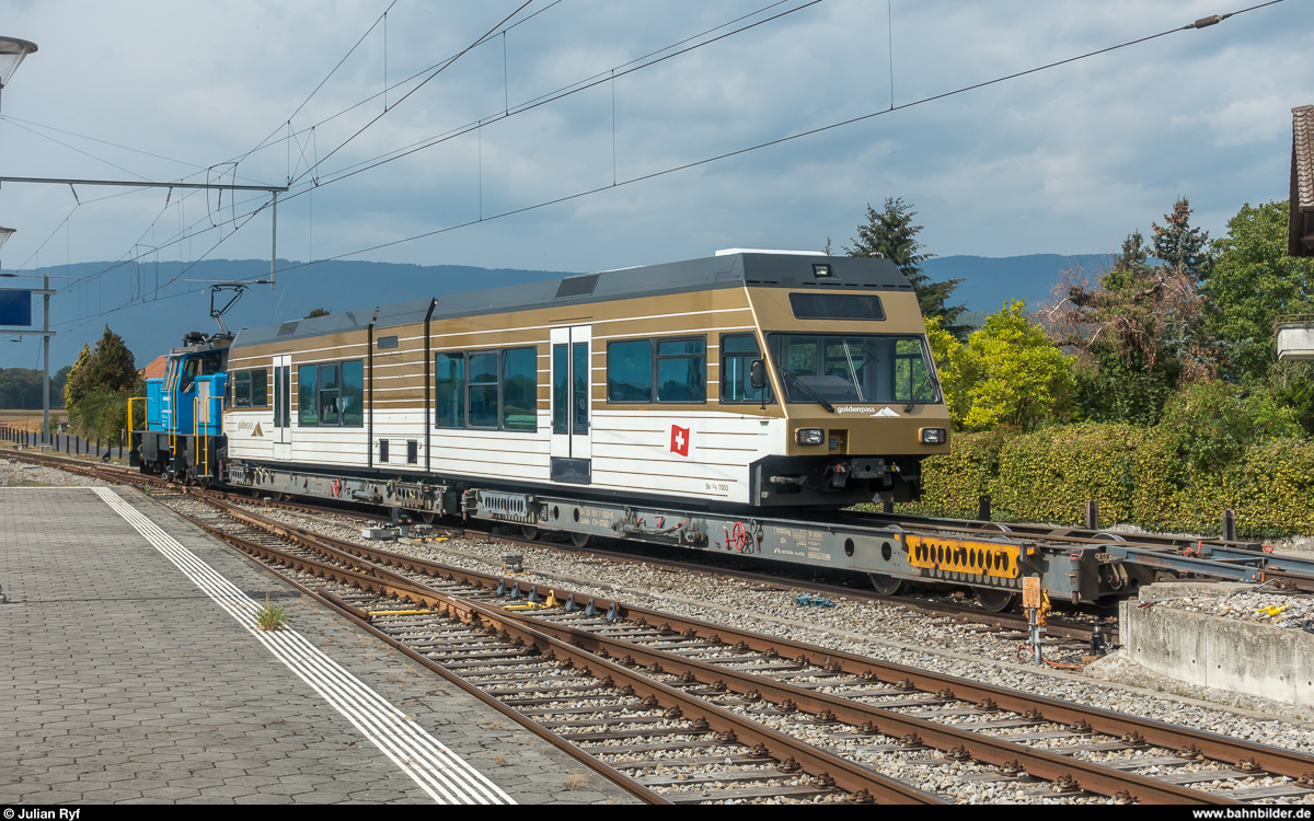 Abtransport Be 2/6 ex MVR 7002 und 7003 am 21. September 2018 von der BTI zu Stadler Rail, wo sie revidiert werden. 7003 ist fertig verladen.
