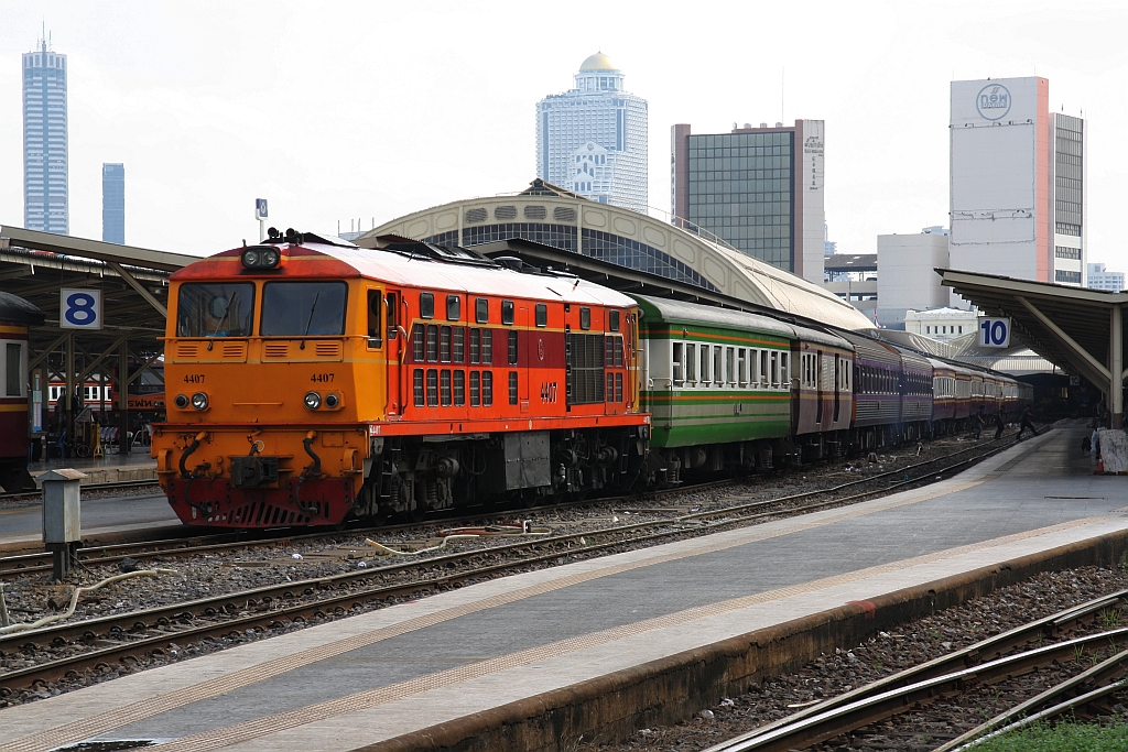 ADD 4407 (Co'Co', de, Alsthom, Bj.1985) am 10.Jänner 2018 in Hua Lamphong.