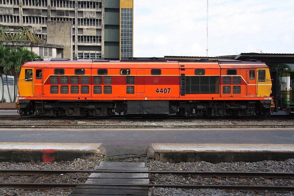 ADD 4407 (Co'Co', de, Alsthom, Bj.1985) am 10.Jänner 2018 in Hua Lamphong.