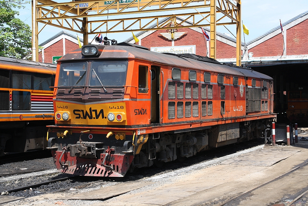 ADD 4418 (Co'Co', de, Alsthom, Bj.1985) am 22.Juni 2019 im Depot Thon Buri.