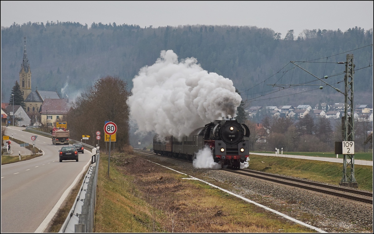 Adventsfahrt der EFZ mit 01 519. Altoberndorf, Dezember 2018.