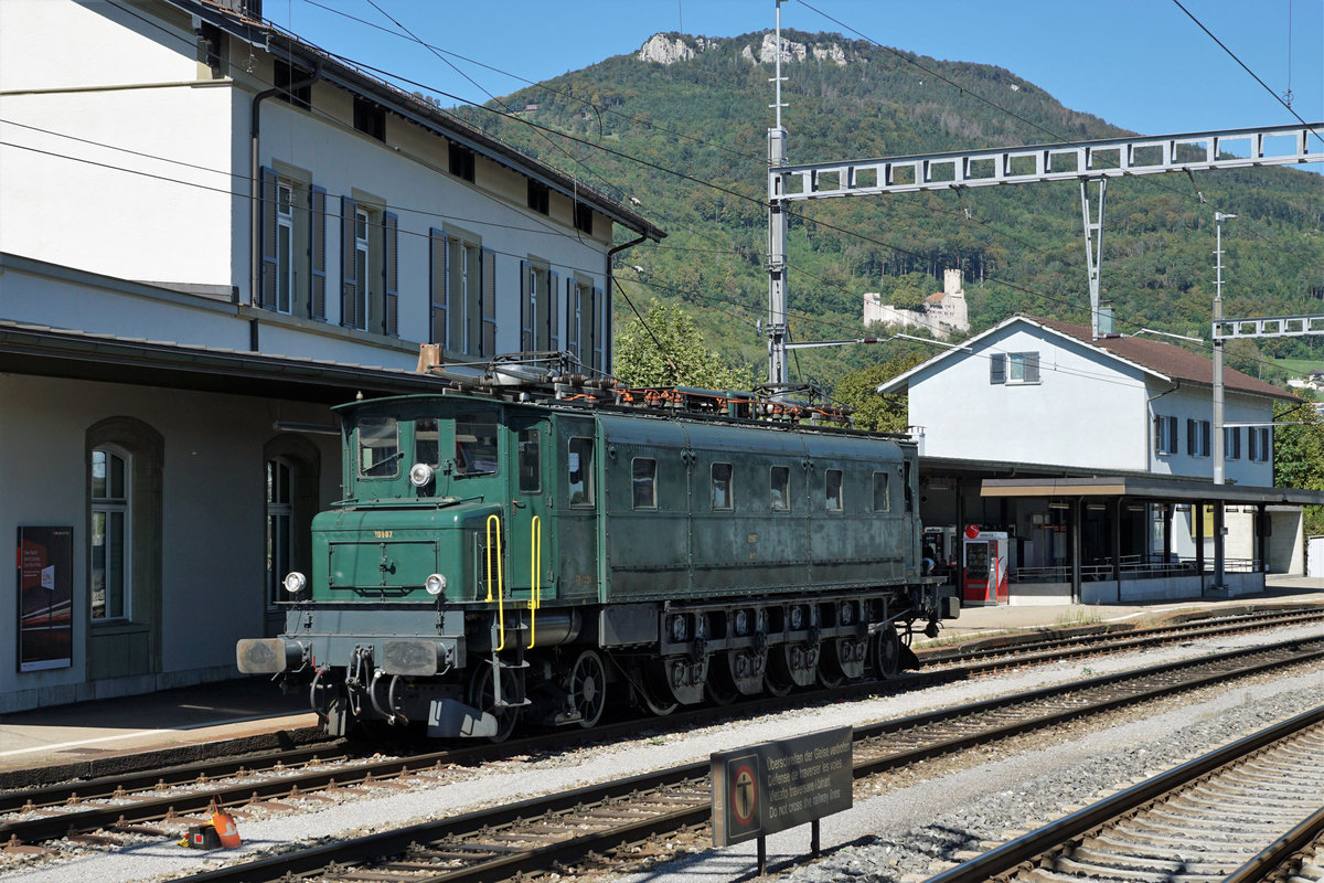 Ae 4/7 10987 von SWISSTRAIN in Oensingen am 4. September 2020.
Foto: Walter Ruetsch