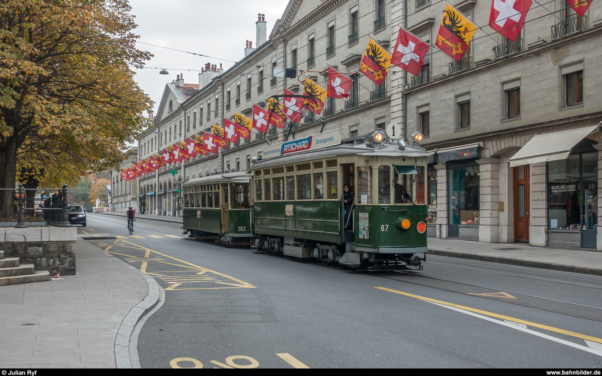 AGMT Festival tramways historique am 4. November 2018. Angeboten wurden stündliche Fahrten mit historischen Fahrzeugen auf drei Linien. Be 4/4 67 mit Anhänger 363 in der Rue de la Corraterie.