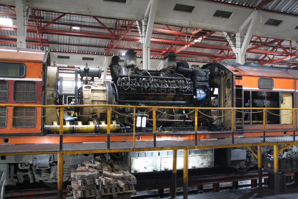 AHK 4226 (Co'Co', de, Krupp, Bj.1980, Fab.Nr. K-5487) am 01.Mai 2022 zur Ausbesserung im Depot Thon Buri.