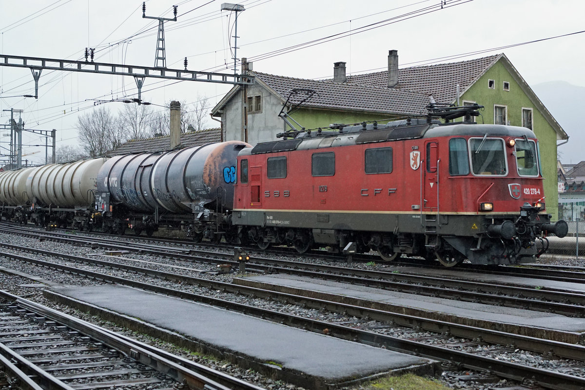 AK BOBO Re 420 278-4  CHAM  anlässlich der Bahnhofseinfahrt Solothurn am 17.Februar 2020.
Foto: Walter Ruetsch