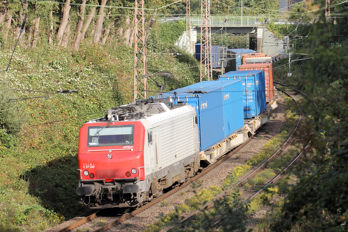 Akiem 37530 auf der Hamm-Osterfelder Strecke in Recklinghausen 6.10.2020