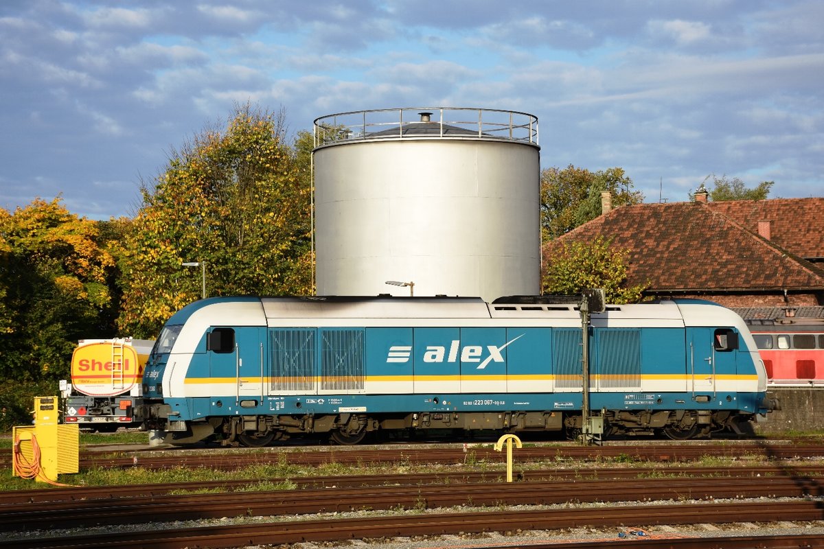 Alex 223 067 in Lindau an der Tankstelle, 12.10.2017