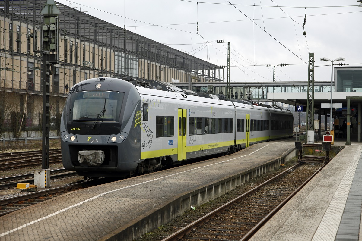 Aligis Triebwagen 440 902 in Regensburg Hbf. am 12.02.2014.
