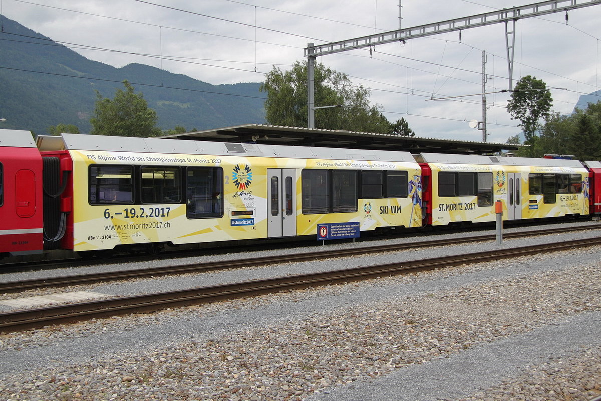 Allegra ABe4/16 mit Werbung für die Ski WM 2017 in St.Moritz auf den Mittelwagen. Untervaz/Trimmis 21.06.16
