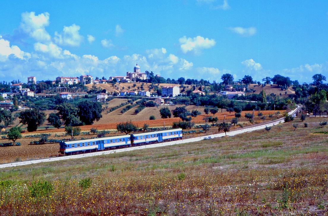 ALn668 1409 + ALn668 1469, Macerata, 7019, 30.08.1993.