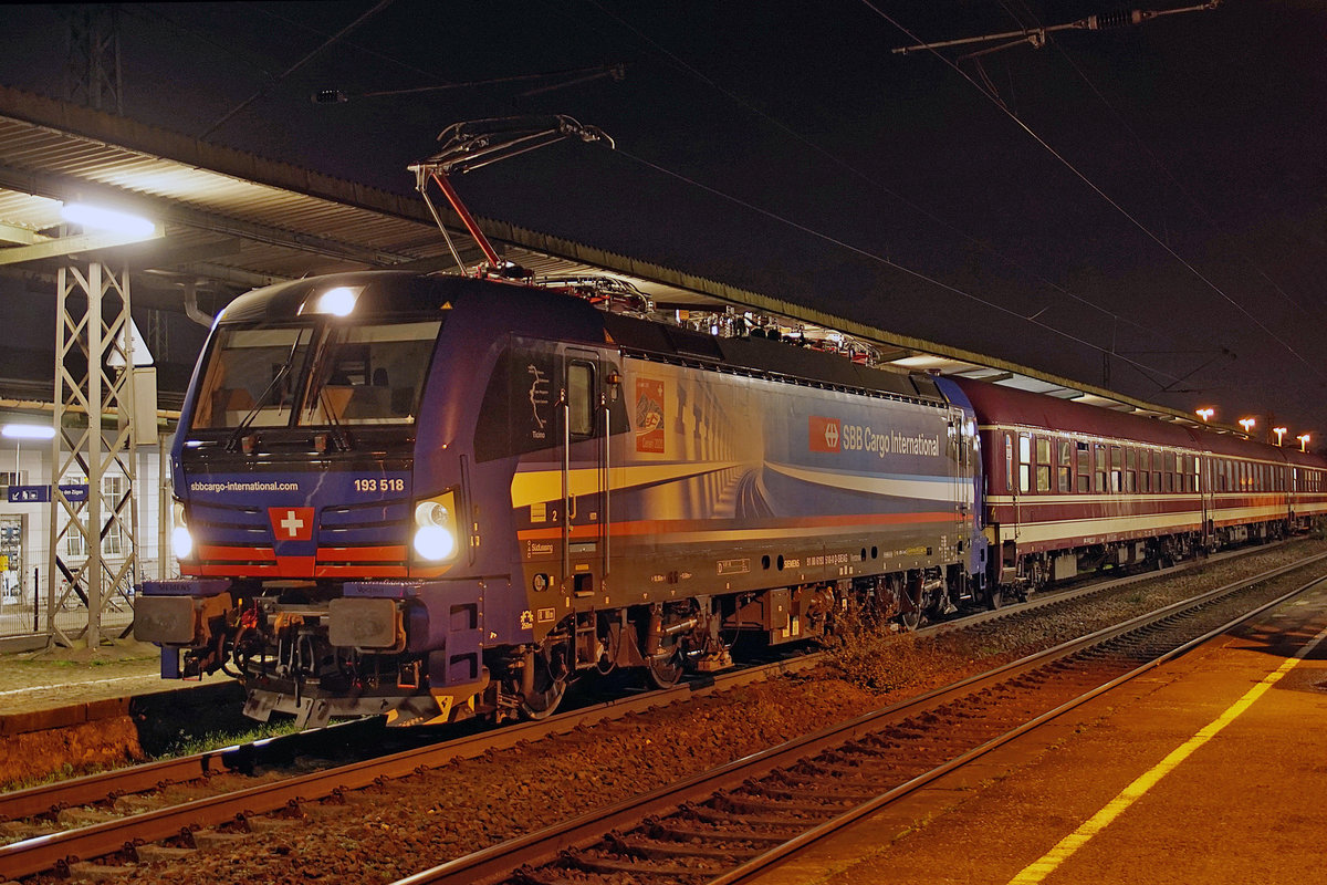 Alpen-Express mit Lokomotive 193 518 am 14.02.2020 in Kaldenkirchen.