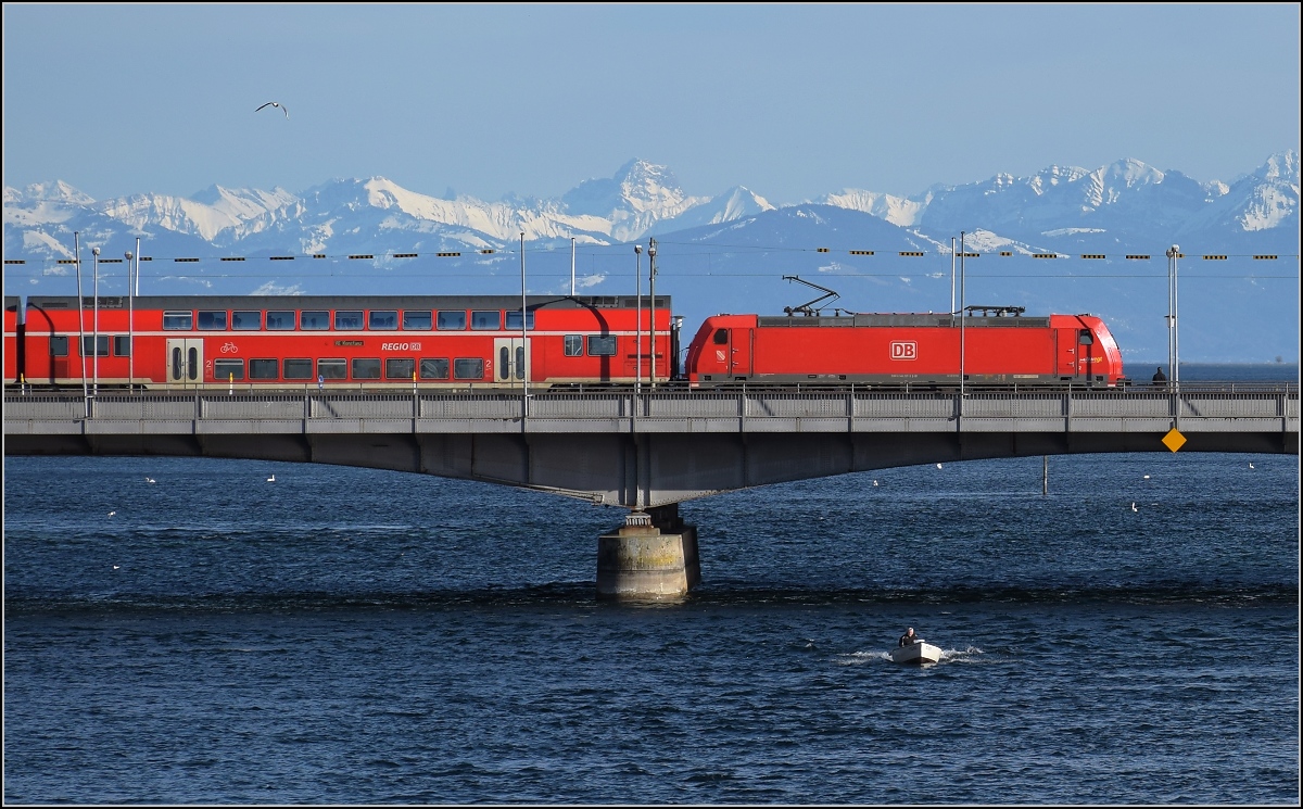 Alpensicht nach dem Sturm. 146 237 zieht den RE der Schwarzwaldbahn nach Konstanz. März 2019.