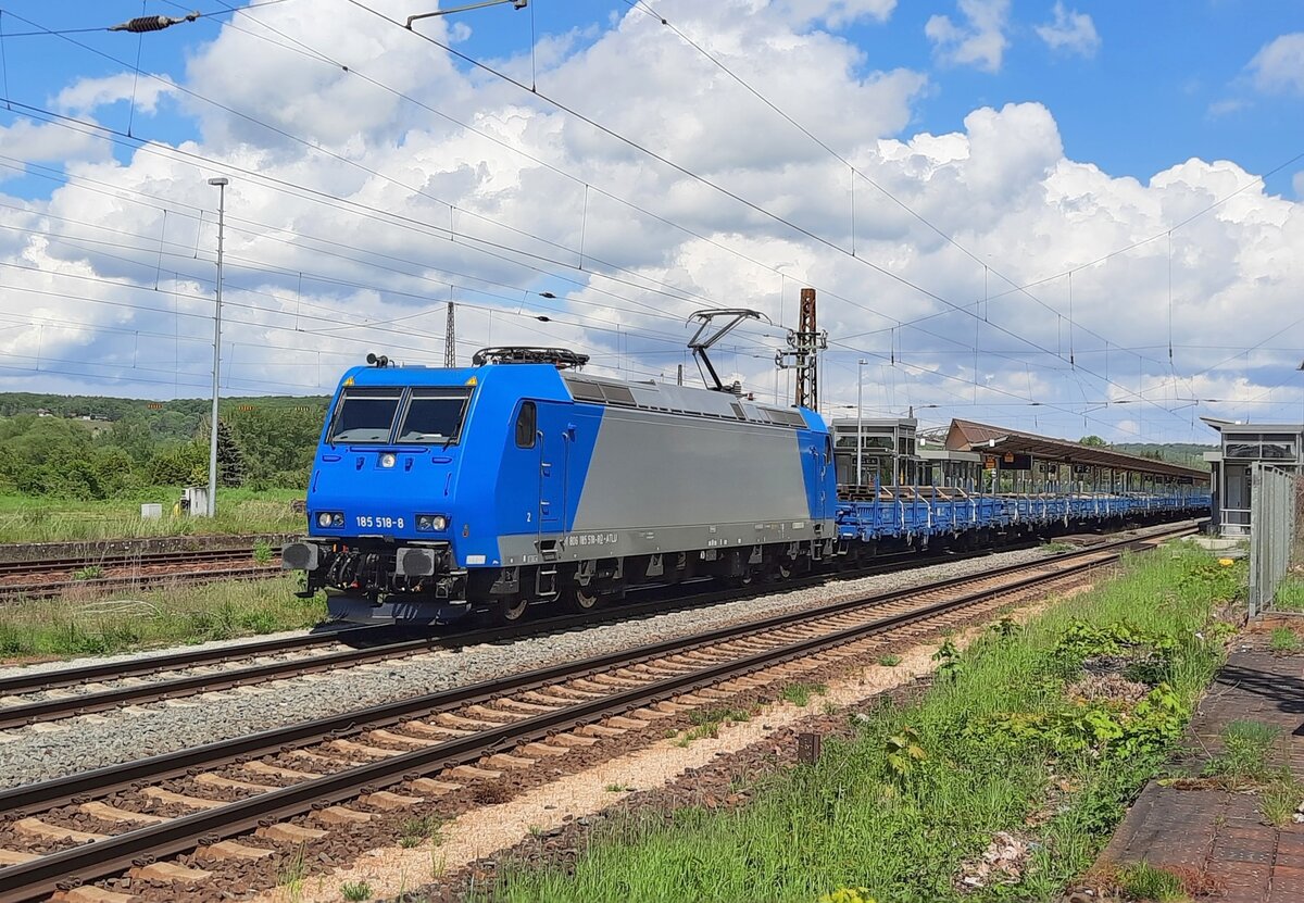 AlphaTrains 185 518-8 mit PKPC Res-Wagen Richtung Bad Kösen, am 20.05.2021 in Naumburg (S) Hbf.
