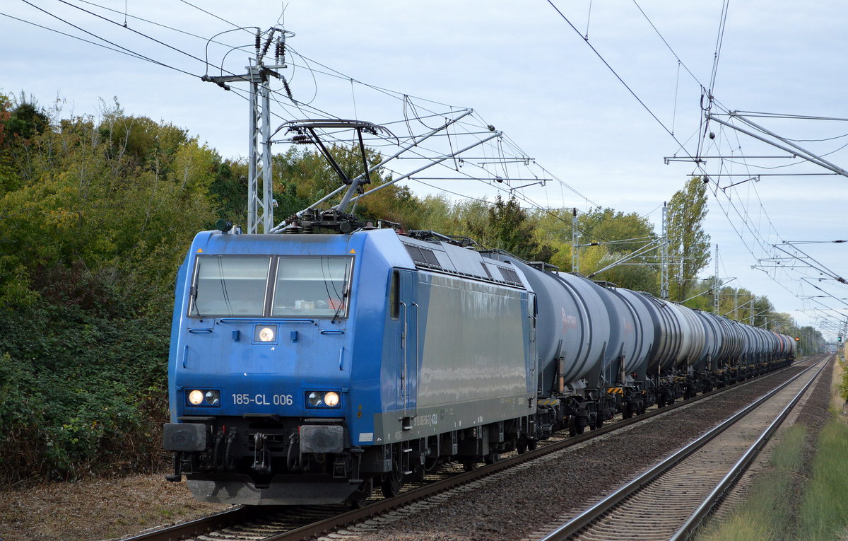 AlphaTrains  185-CL 006  [NVR-Number: 91 80 6185 506-3 D-ATLU] für? mit Kesselwagenzug am 26.09.18 Bf. Berlin-Hohenschönhausen.