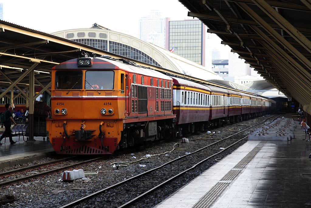 ALS 4154 (Co'Co', de, Alsthom, Bj.1974) am 11.Jänner 2018 in Hua Lamphong.