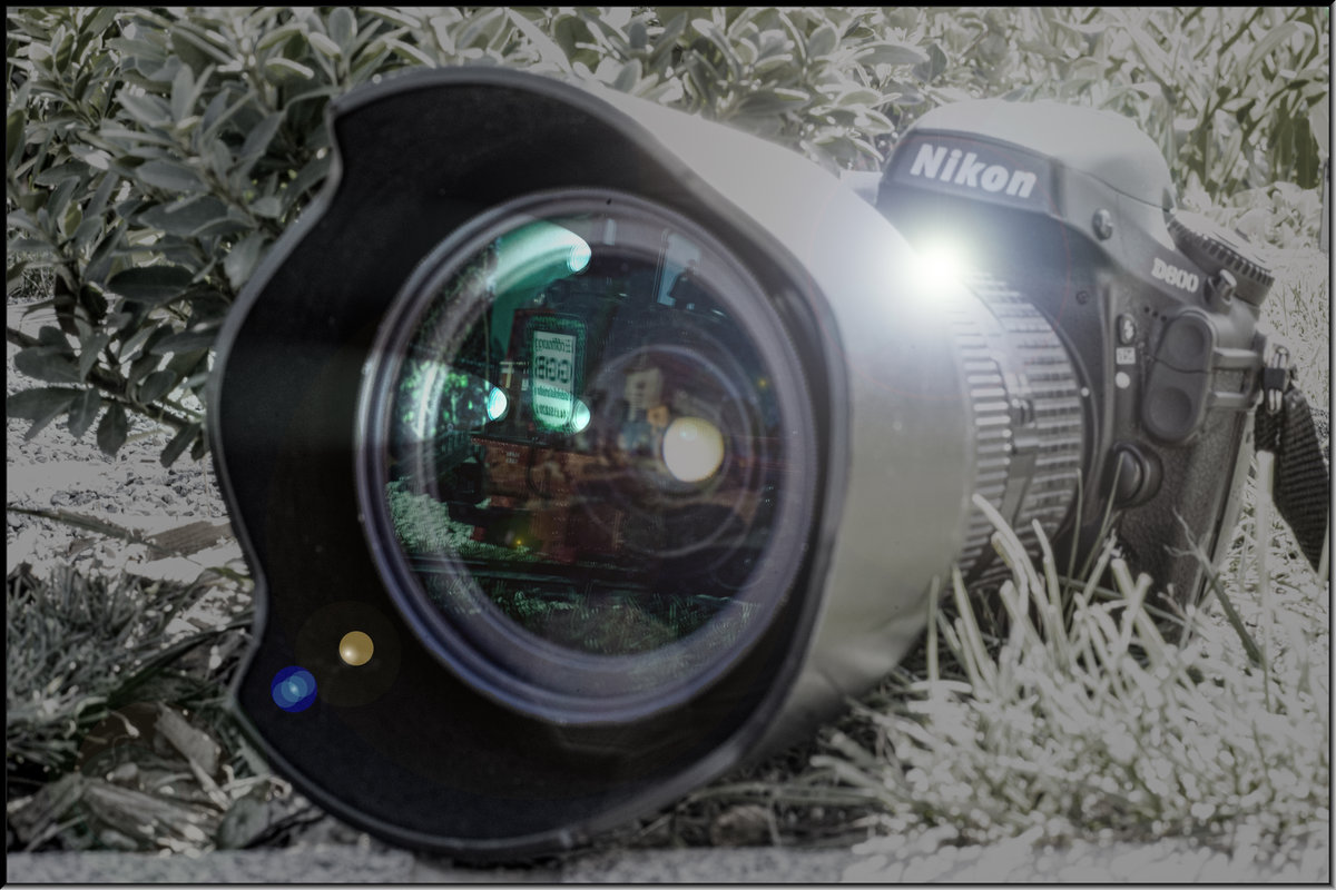 Als Abschluss meiner Bilder Serie der Gartenbahn von KH  ein kleines Experiment mit H.P´s Kamera. 

17.August 2019