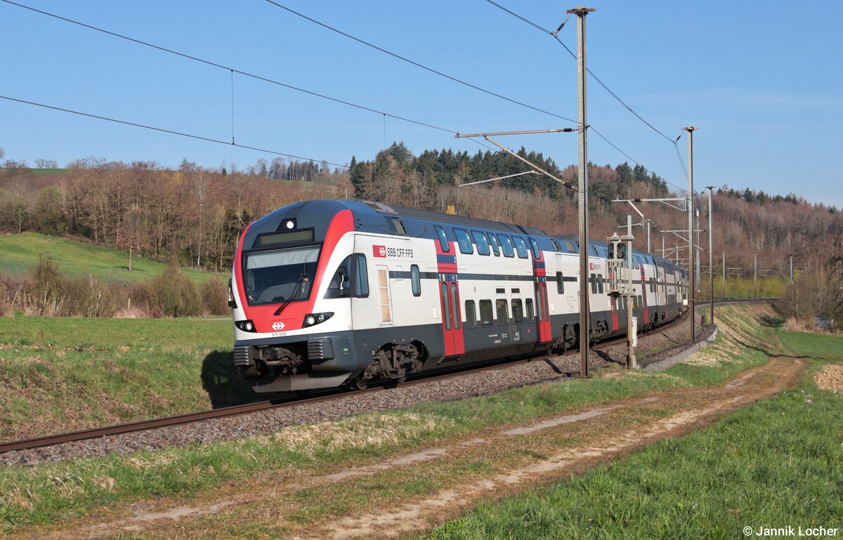 Als RE 48 ging es am 3. April 2026 f�r den SBB RABe 511 030 nach Z�rich HB durch Lottstetten. 