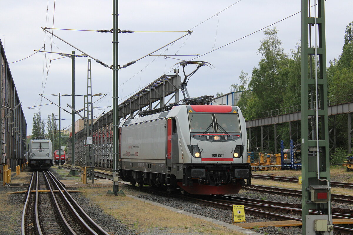 Alstom / Adria Transport 188 001 (91 83 2188 001-8 I-BTK) am 01.07.2023 bei Fhrerstandsmitfahrten beim Tag der offenen Tr bei Alstom in Kassel.