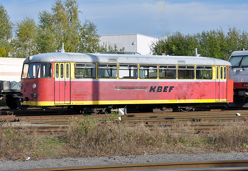 Alter Schienenbus (KBEF) bei der HGK in Brühl-Vochem - 22.10.2013