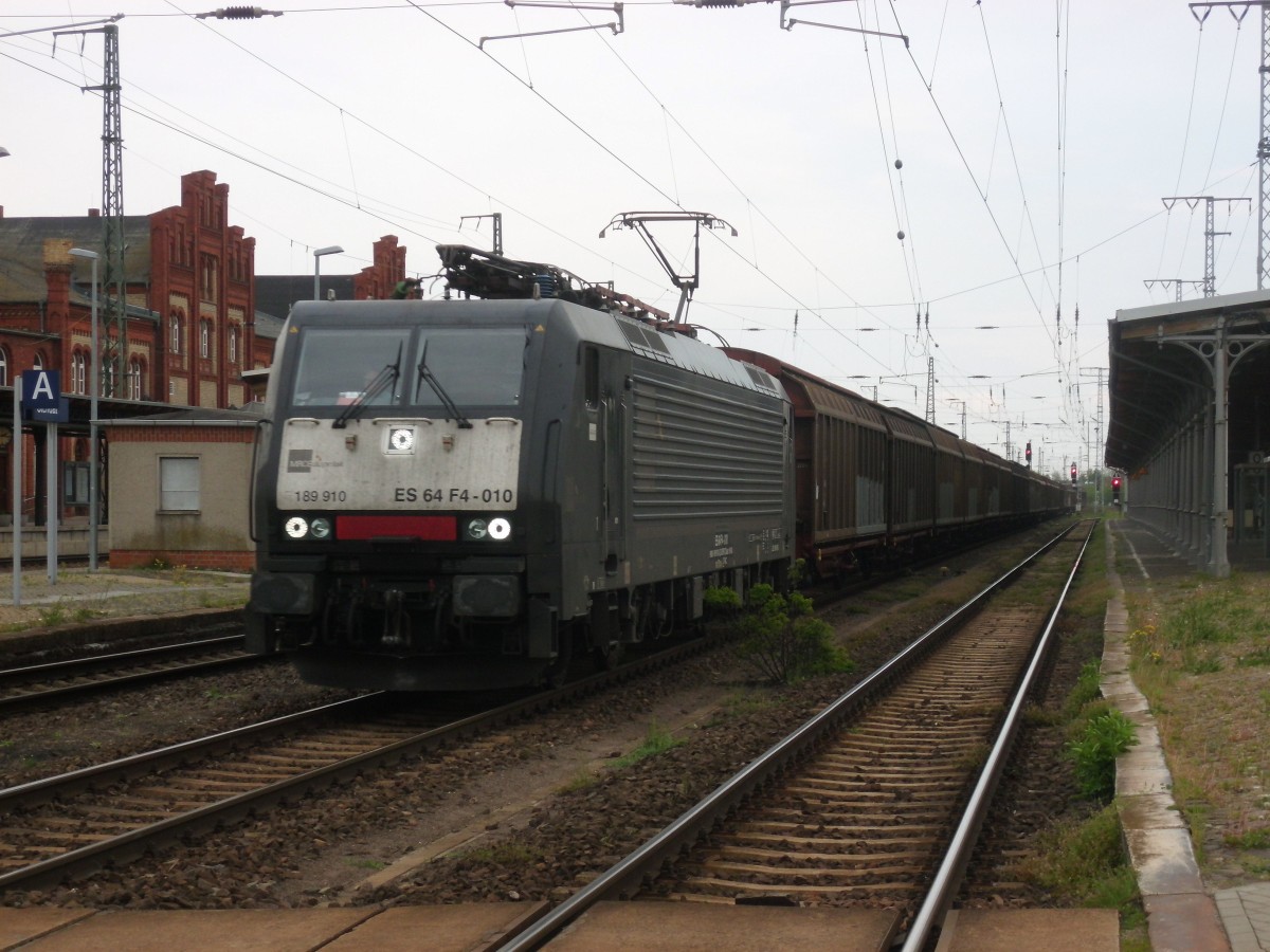 Am 01.05.2014 kam 189 910 mit dem TXL Zug aus Richtung Magdeburg nach Stendal und fuhr weiter in Richtung Wittenberge.