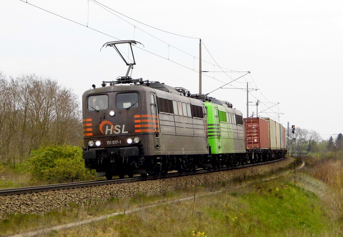Am 01.05.2017 kamen die 151 017-1 und die 151 138-5 von der HSL Logistik GmbH, aus Richtung Stendal und fuhr weiter in Richtung Salzwedel .