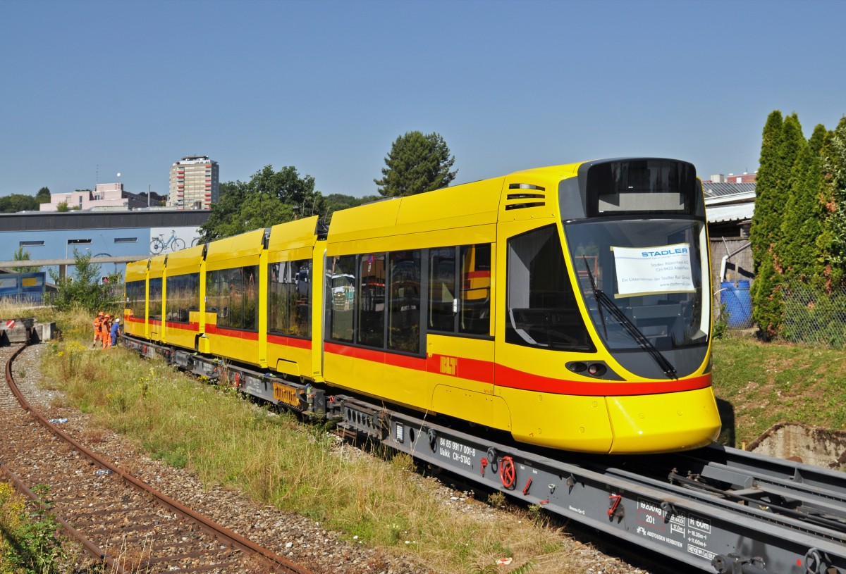 Am 01.07.2015 wurde der fünfte Tango der zweiten Serie, der Tango 175, beim Depot Dreispitz abgeladen und später ins Depot Hüslimatt überführt. 