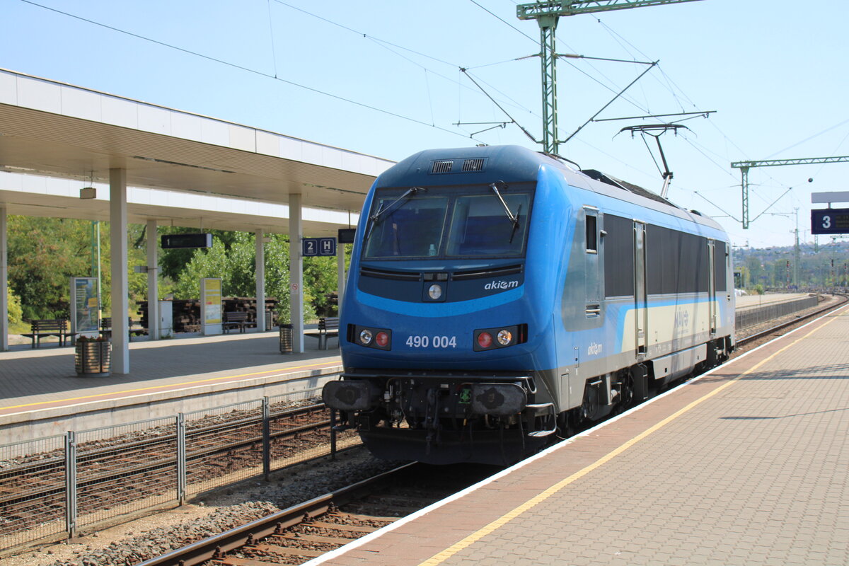 Am 01.08.2026 setzte die M�V/akiem 490 004 (91 55 0490 004-3 H-M�VRT) an IC 814  Mecsek  nach  P�cs.