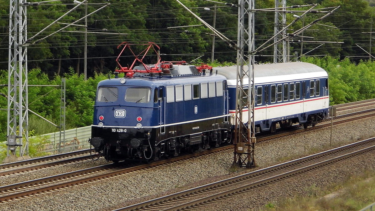 Am 01.09.2017 kam die 110 428-0 von TRI aus Richtung Wittenberge nach Stendal. 
