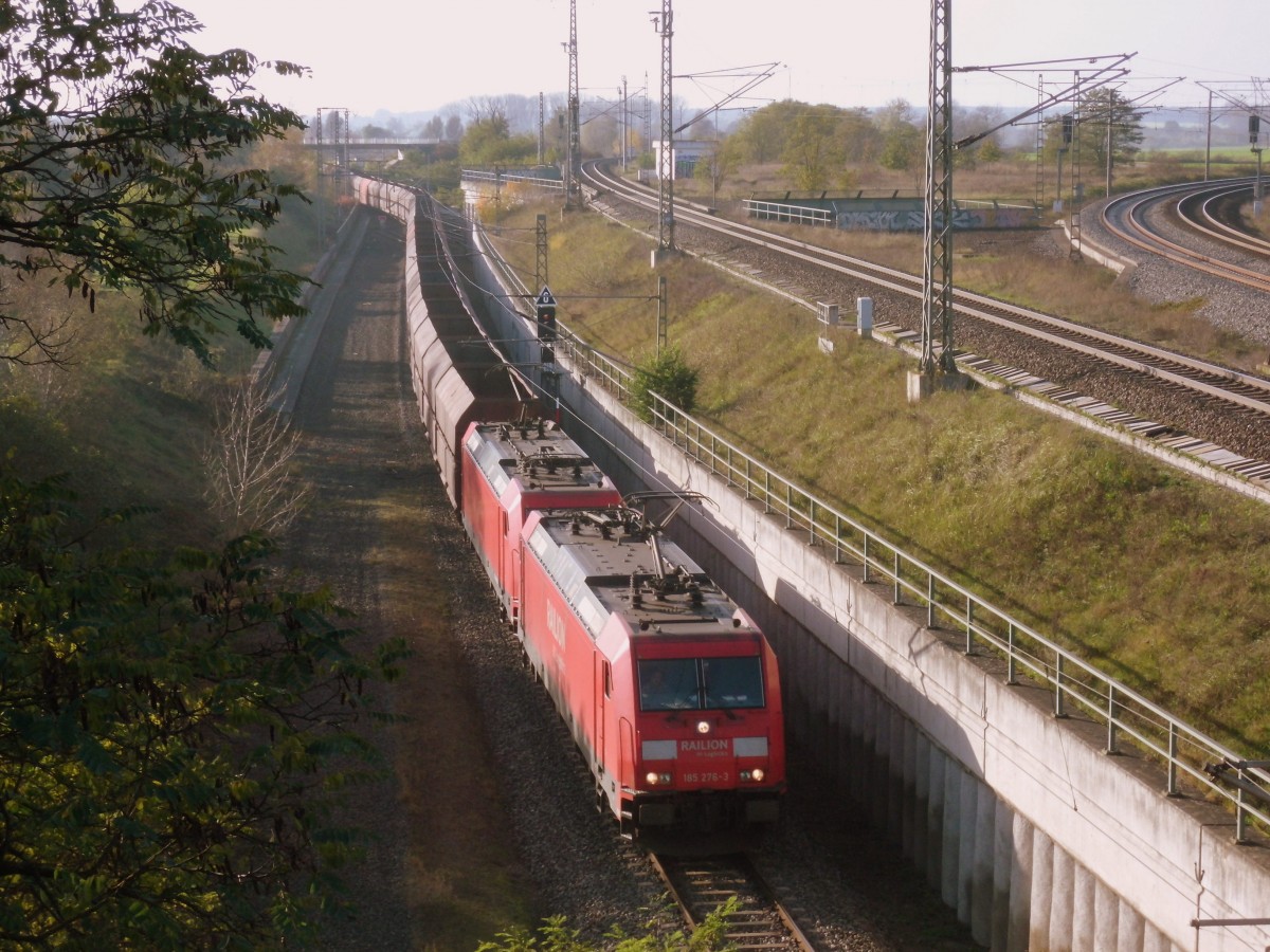 Am 01.11.2014 kam 185 276&185 275 mit einem Kohlezug aus Richtung Hannover nach Stendal und fuhr weiter in Richtung Berlin.