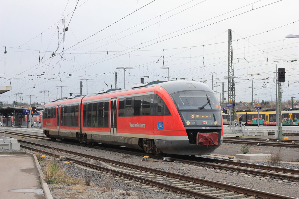Am 02.03.2020 verlässt 642 689 als RE 23429 nach Crailsheim den Heilbronner Hbf auf Gleis 2. 